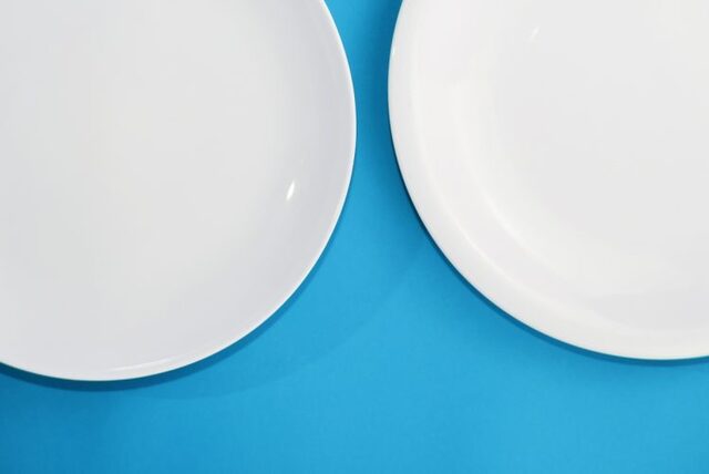 「食器は買うものではない？」キャンペーンでもらえる“おまけ食器”愛用者たちの価値観　「貧乏くさい」と言われてショック！